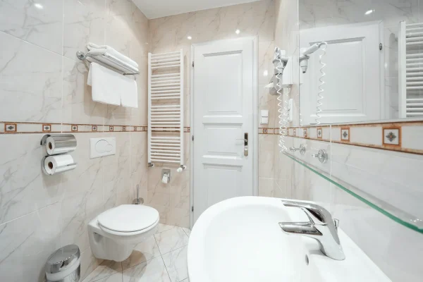 hotel-raffaello-praha-ubytovani-noir-hotels-triluzkovy-pokoj