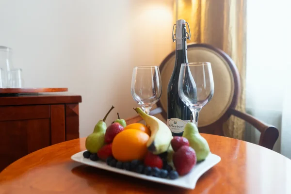 hotel-raffaello-praha-ubytovani-noir-hotels-triluzkovy-pokoj