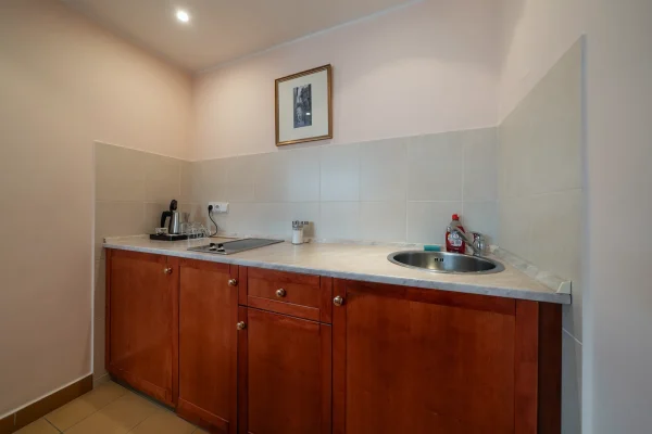 hotel-raffaello-praha-ubytovani-noir-hotels-dvoupodlazni-apartman