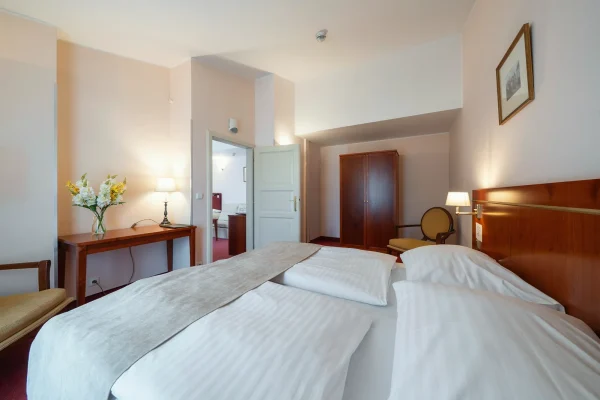 hotel-raffaello-praha-ubytovani-noir-hotels